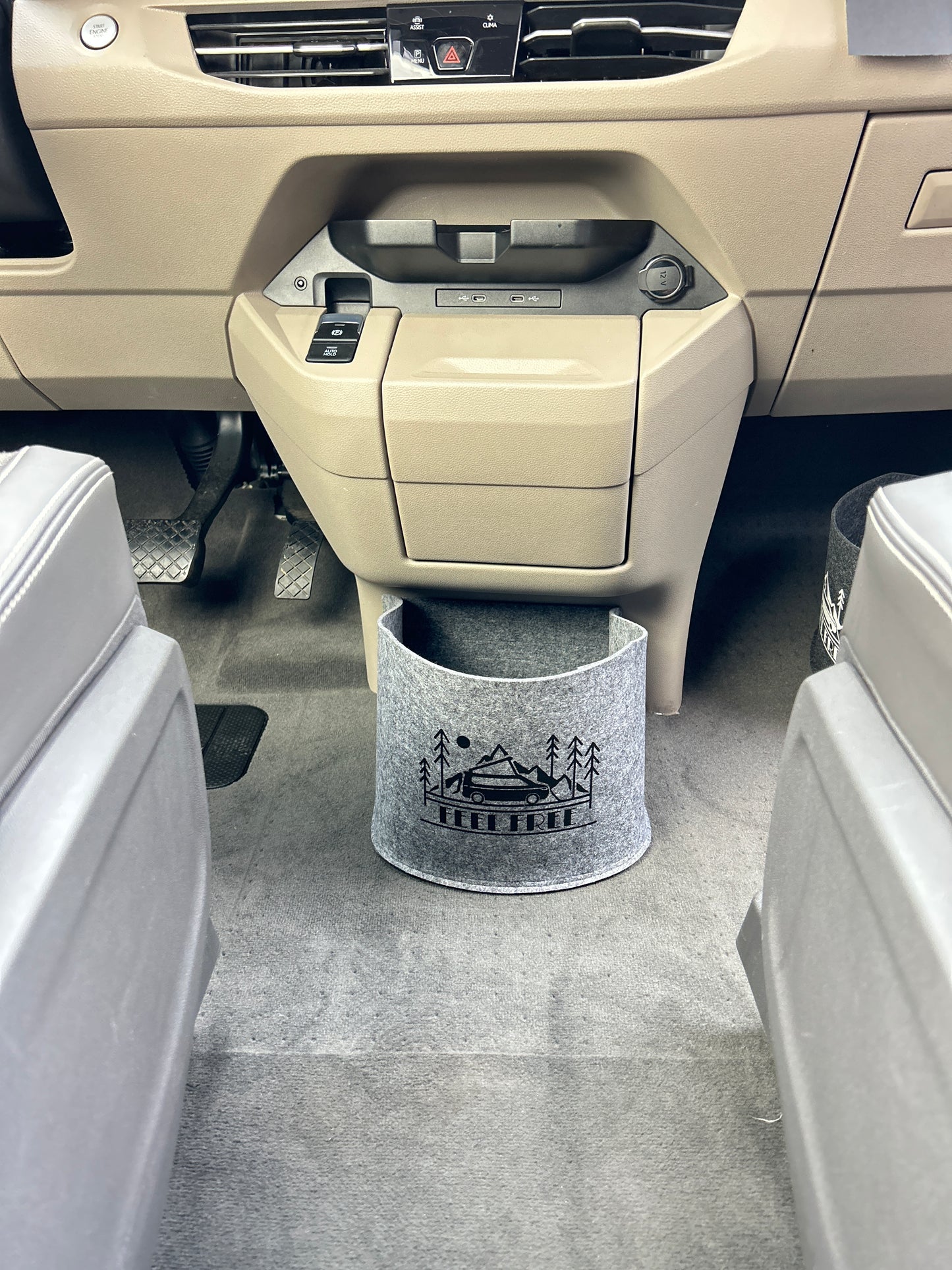 VW T7 Bulli Cockpit Filztasche in Dunkelgrau für California Beach, Coast, Multivan >> Aufbewahrung für vieles "NEU" (Kopie)