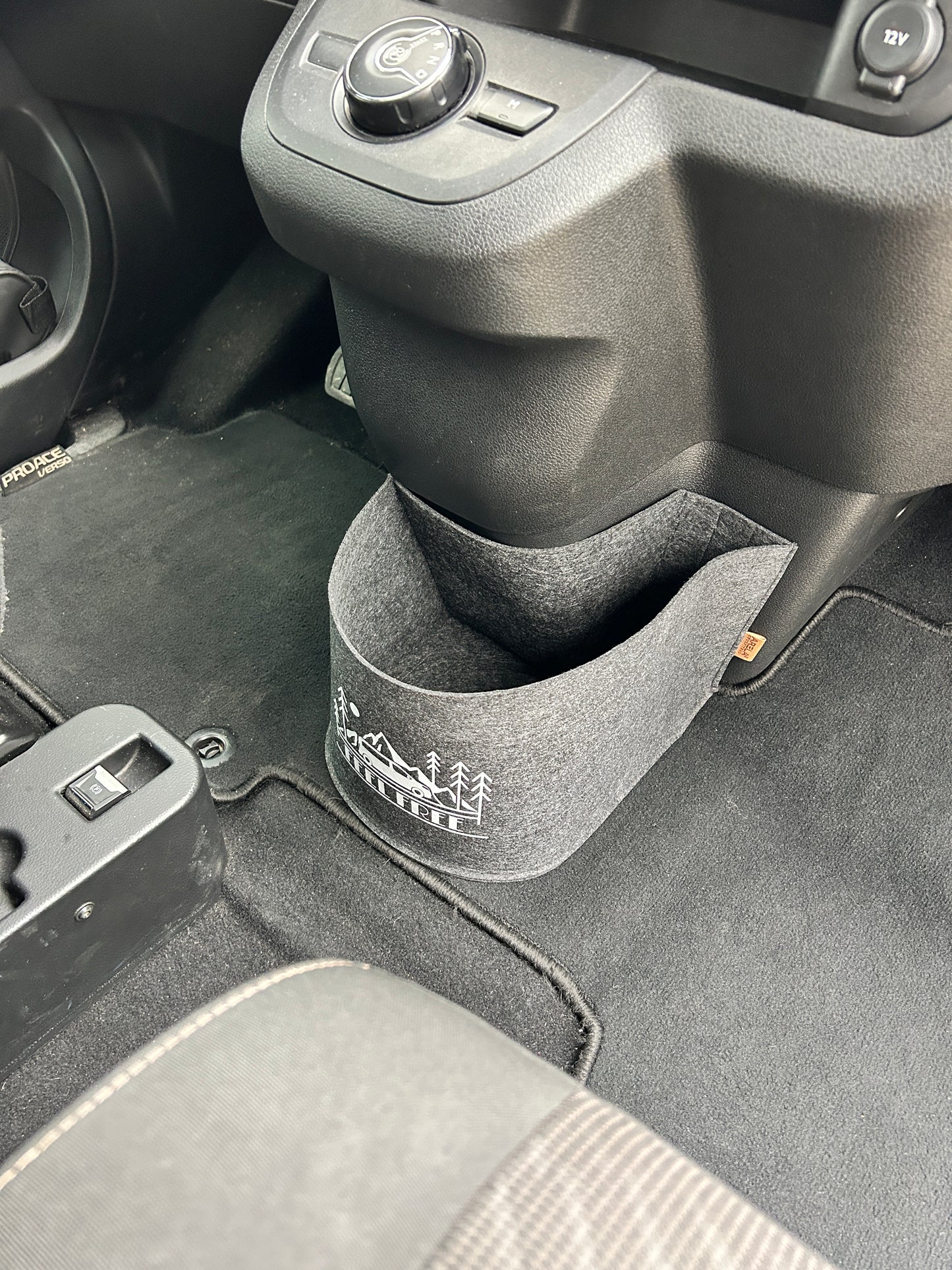 Arela Cockpittasche Anthrazit für Toyota Proace Verso, Peugeot Traveller, Citroën Spacetourer, Opel Zafira Life. Van Organizer